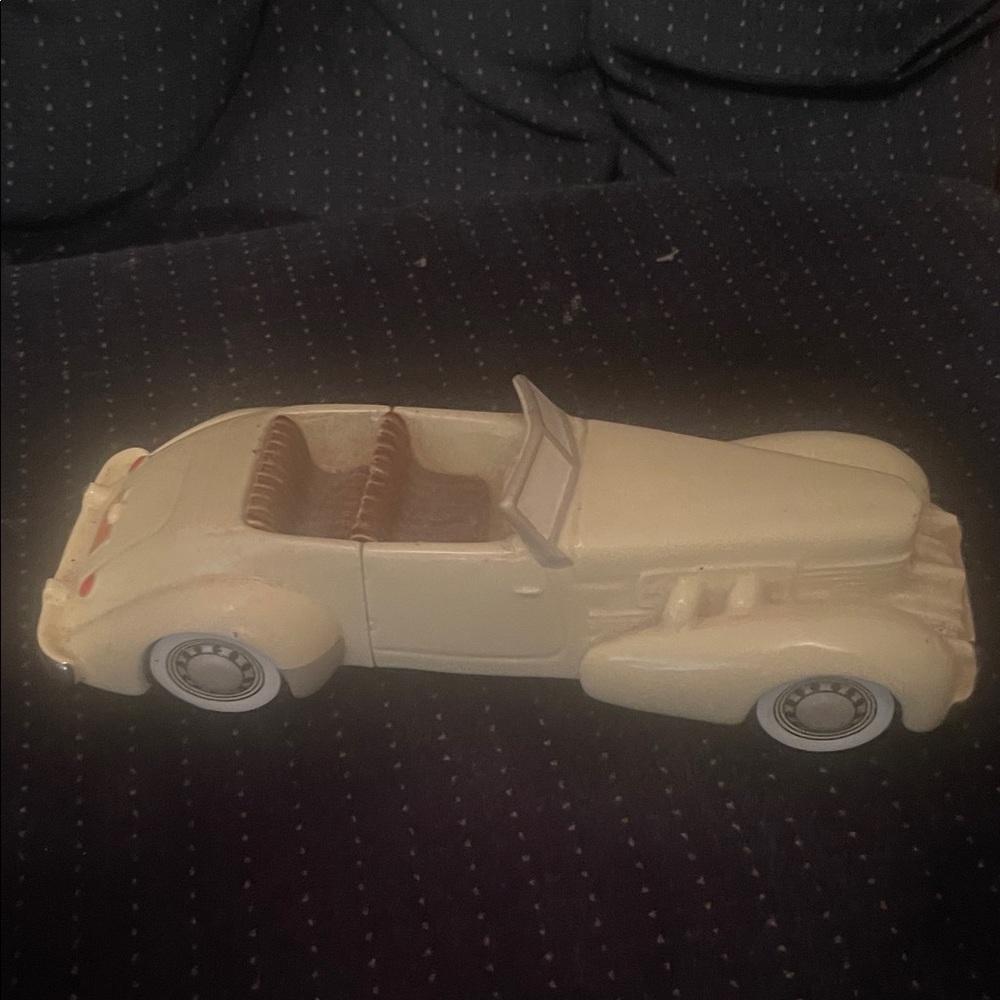 Avon Cream and Brown Vintage Car Decor